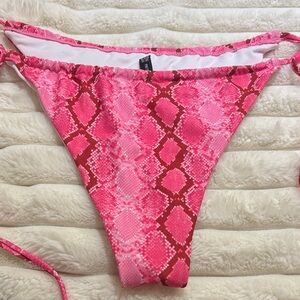 PrettyLittleThing Vibrant Pink Snake Print Bikini Bottom